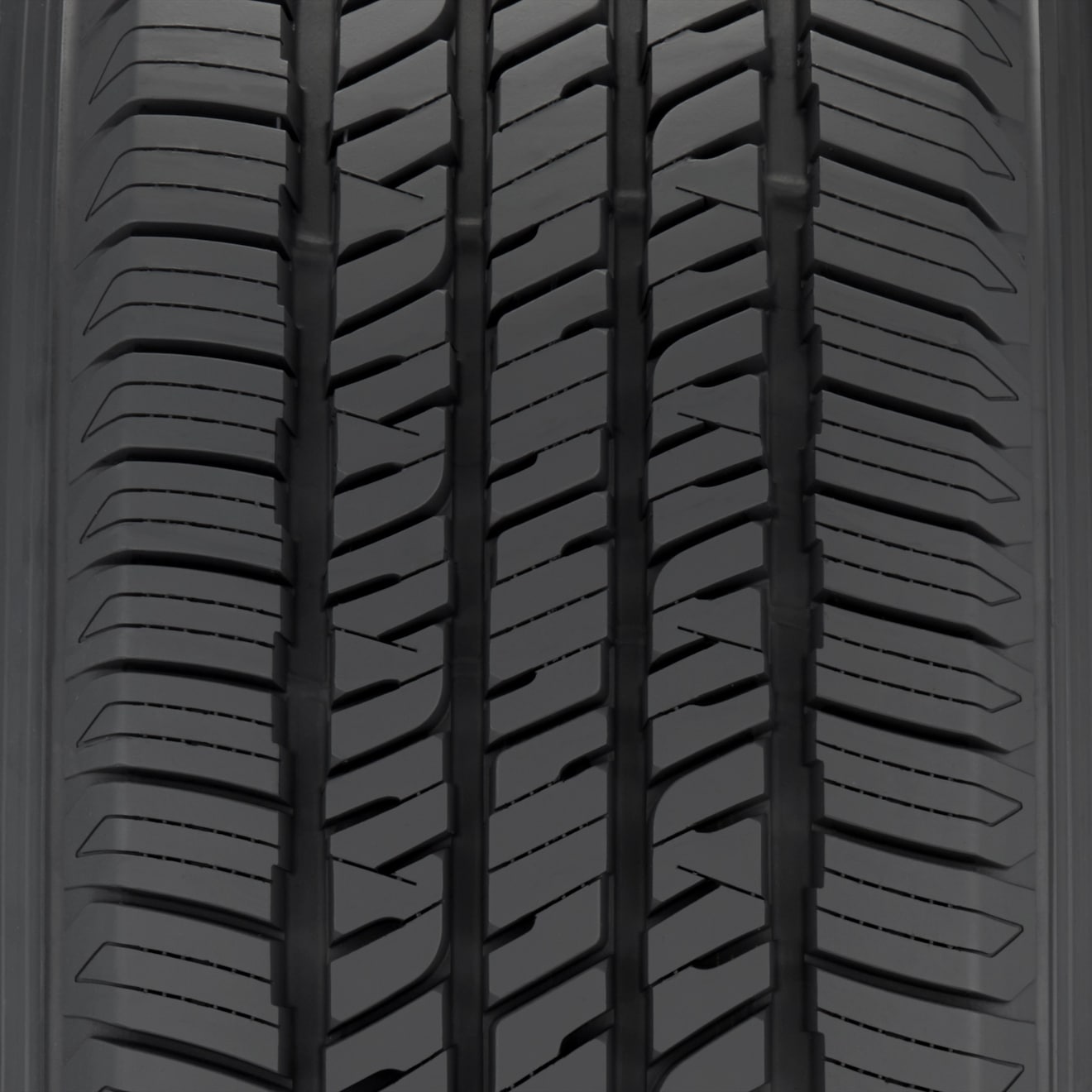 Bridgestone Dueler H T 685