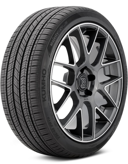 Kumho Majesty 9 Solus TA91 EV Tire Image